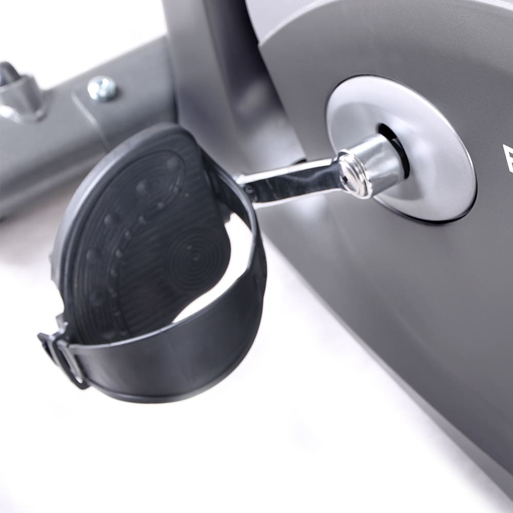 Dviratis Treniruoklis TOORX BRX-95 pedalai